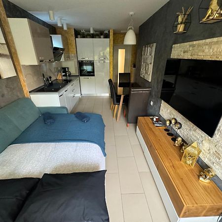 ספליט Apartment Astra With Private Parking מראה חיצוני תמונה