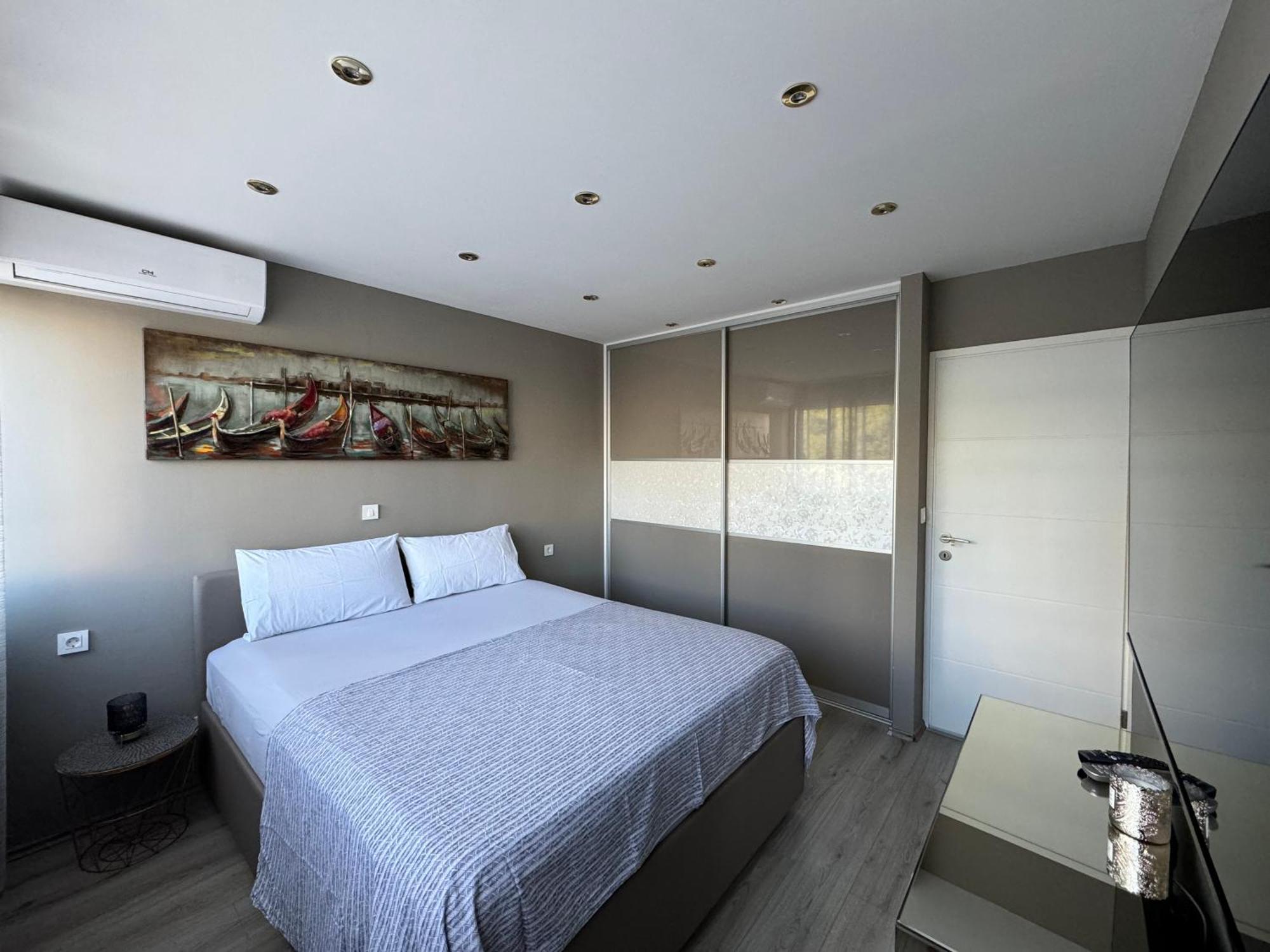 ספליט Apartment Astra With Private Parking מראה חיצוני תמונה