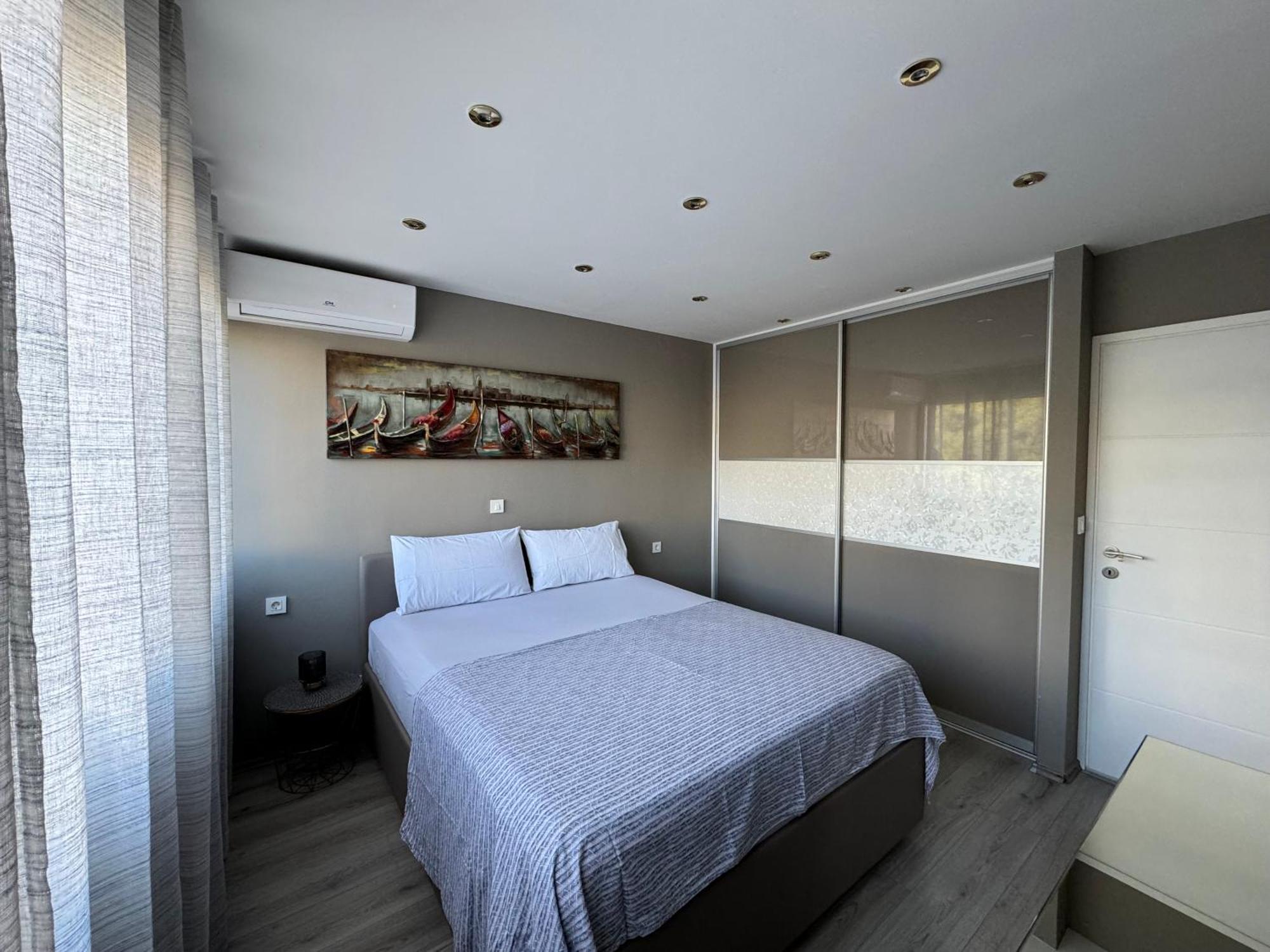 ספליט Apartment Astra With Private Parking מראה חיצוני תמונה