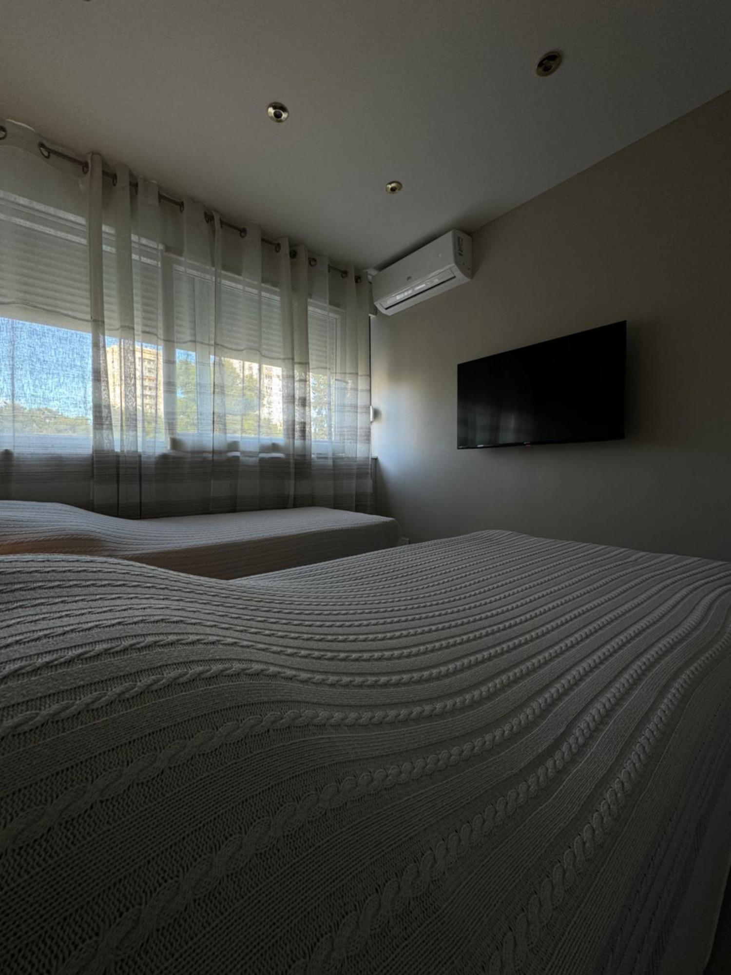 ספליט Apartment Astra With Private Parking מראה חיצוני תמונה